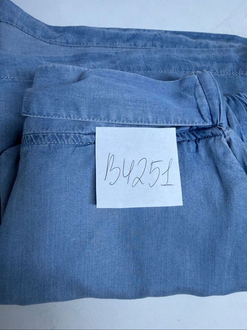 Thread & Supply Chambray Tie Waist Shorts Light Blue Junior Size Large - Picture 11 of 11